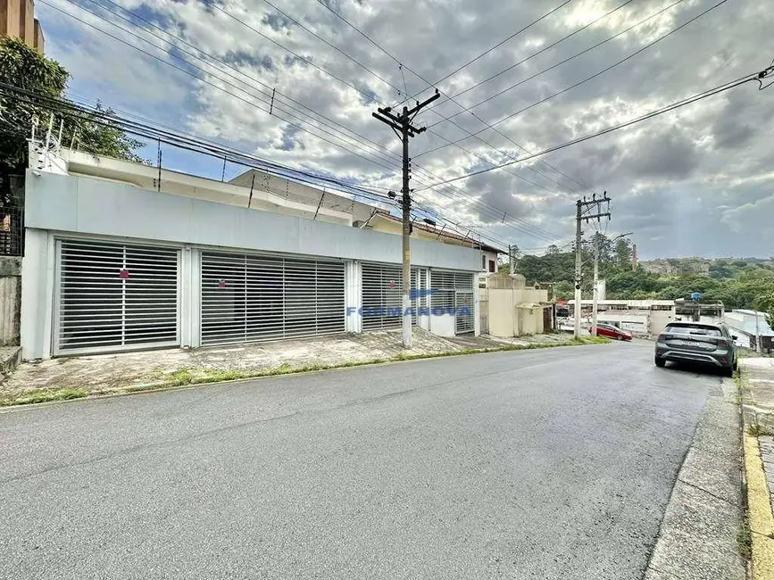 Foto 2 de Casa à venda e para alugar, 371m2 em Jardim Nomura, Cotia - SP