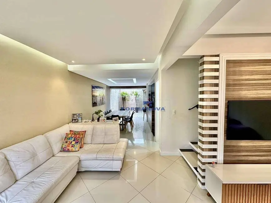 Foto 5 de Casa de Condomínio com 3 quartos à venda, 103m2 em Jardim Passárgada I, Cotia - SP