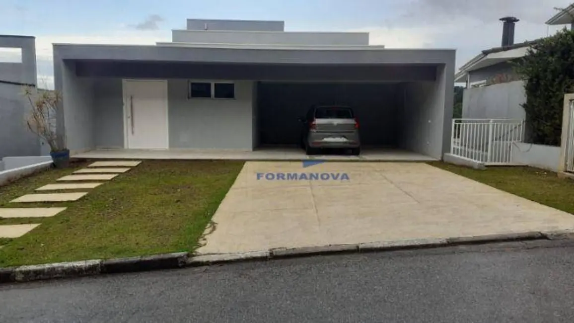 Foto 2 de Casa de Condomínio com 3 quartos para alugar, 520m2 em Pitas, Cotia - SP