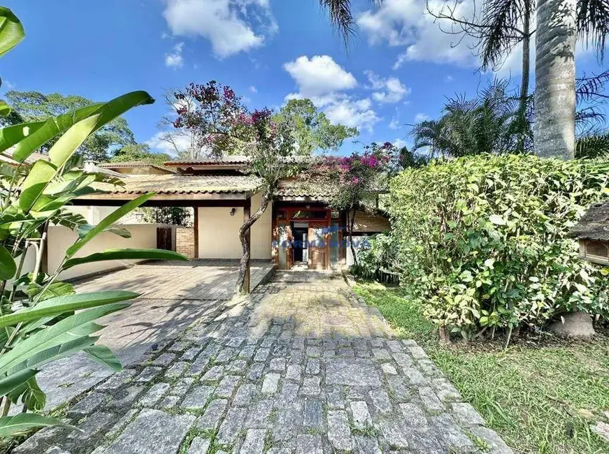 Casa de Condomínio com 5 quartos à venda, 546m2 em Pousada dos Bandeirantes, Carapicuiba - SP - imagem 1 Foto 1 de Casa de Condomínio com 5 quartos à venda, 546m2 em Pousada dos Bandeirantes, Carapicuiba - SP