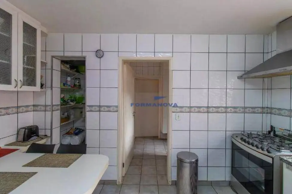 Foto 9 de Casa de Condomínio com 3 quartos à venda, 500m2 em Jardim Ipês, Cotia - SP