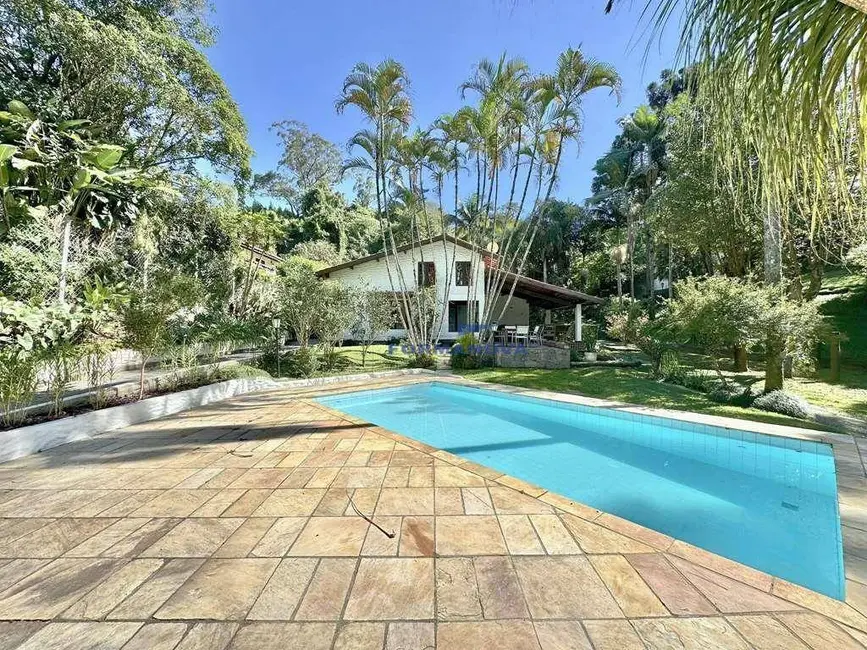 Foto 2 de Casa de Condomínio com 3 quartos à venda e para alugar, 2000m2 em Algarve, Cotia - SP