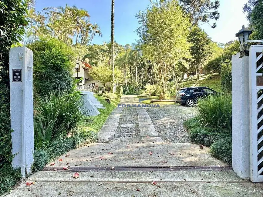 Foto 5 de Casa de Condomínio com 3 quartos à venda e para alugar, 2000m2 em Algarve, Cotia - SP