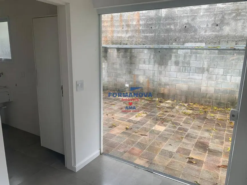 Foto 4 de Casa de Condomínio com 3 quartos para alugar, 140m2 em Cotia - SP