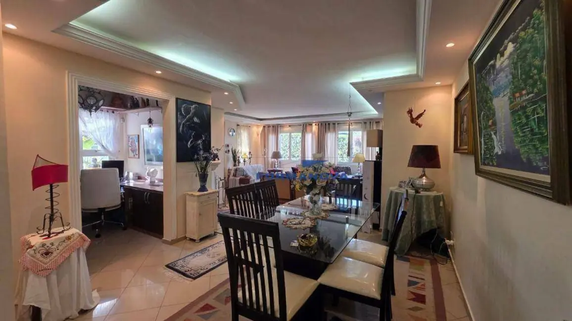 Foto 6 de Casa de Condomínio com 3 quartos à venda, 1050m2 em Pitas, Cotia - SP