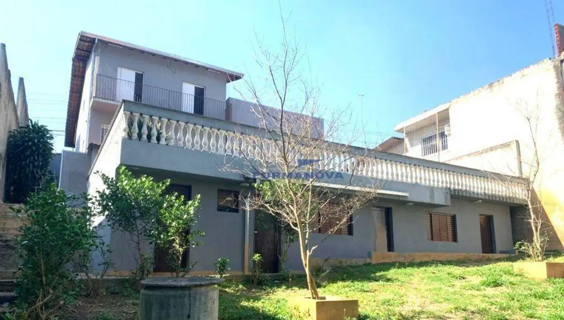 Foto 1 de Casa com 4 quartos à venda e para alugar, 774m2 em Parque Rincão, Cotia - SP