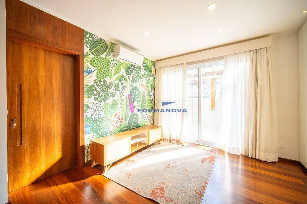 Casa de Condomínio com 4 quartos à venda, 1015m2 em Residencial Euroville, Carapicuiba - SP - imagem 9 Foto 9 de Casa de Condomínio com 4 quartos à venda, 1015m2 em Residencial Euroville, Carapicuiba - SP