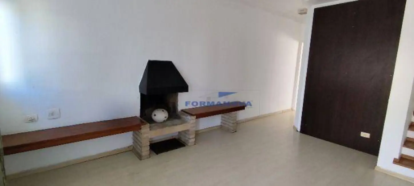 Casa de Condomínio com 2 quartos à venda, 135m2 em Parque Rincão, Cotia - SP - imagem 3 Foto 3 de Casa de Condomínio com 2 quartos à venda, 135m2 em Parque Rincão, Cotia - SP