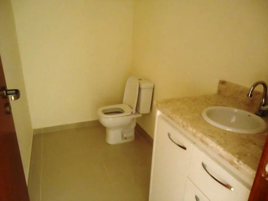 Foto 9 de Casa de Condomínio com 3 quartos para alugar, 500m2 em Jardim Ipês, Cotia - SP