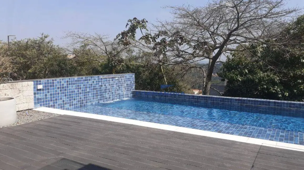 Casa de Condomínio com 5 quartos à venda, 545m2 em Chácara dos Lagos, Carapicuiba - SP - imagem 4 Foto 4 de Casa de Condomínio com 5 quartos à venda, 545m2 em Chácara dos Lagos, Carapicuiba - SP
