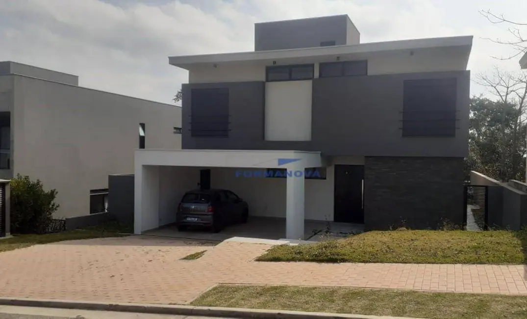 Foto 1 de Casa de Condomínio com 4 quartos à venda, 550m2 em Chácara dos Lagos, Carapicuiba - SP