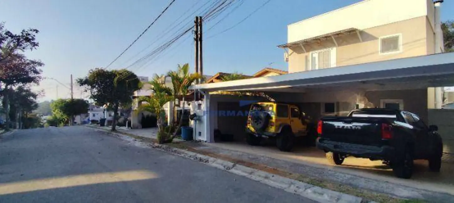 Foto 3 de Casa de Condomínio com 3 quartos à venda, 252m2 em Pitas, Cotia - SP