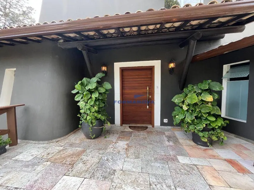 Casa de Condomínio com 4 quartos à venda, 1385m2 em Vila de São Fernando, Cotia - SP - imagem 5 Foto 5 de Casa de Condomínio com 4 quartos à venda, 1385m2 em Vila de São Fernando, Cotia - SP