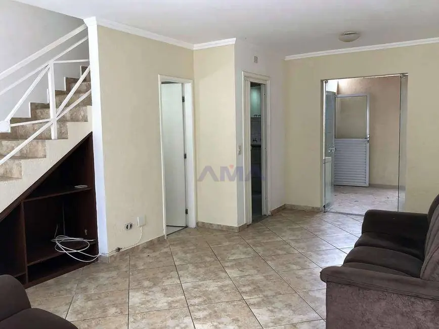 Casa de Condomínio com 2 quartos à venda, 65m2 em Jardim Central, Cotia - SP - imagem 3 Foto 3 de Casa de Condomínio com 2 quartos à venda, 65m2 em Jardim Central, Cotia - SP