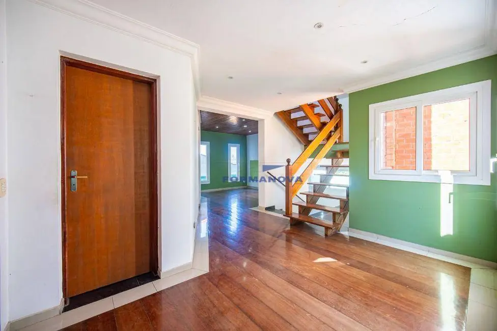 Casa de Condomínio com 3 quartos à venda, 360m2 em São Paulo II, Cotia - SP - imagem 5 Foto 5 de Casa de Condomínio com 3 quartos à venda, 360m2 em São Paulo II, Cotia - SP