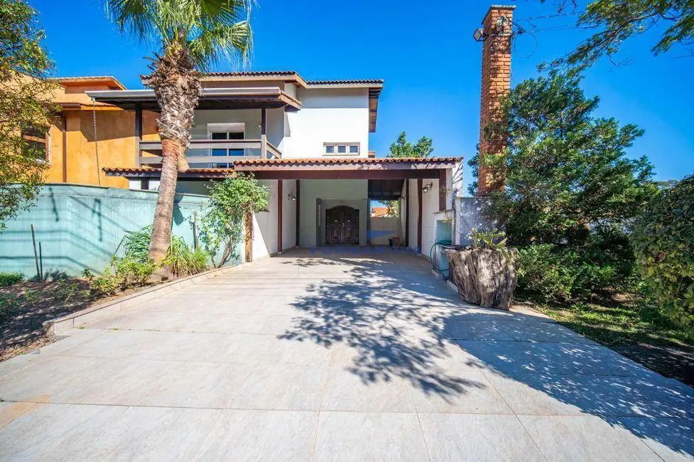 Casa de Condomínio com 3 quartos à venda, 360m2 em São Paulo II, Cotia - SP - imagem 1 Foto 1 de Casa de Condomínio com 3 quartos à venda, 360m2 em São Paulo II, Cotia - SP