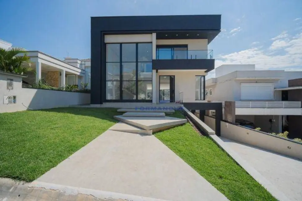 Foto 1 de Casa de Condomínio com 4 quartos à venda, 540m2 em Jardim do Golf I, Jandira - SP