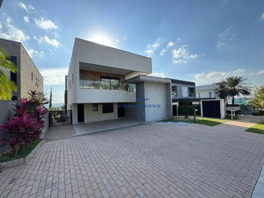 Casa de Condomínio com 4 quartos à venda, 510m2 em Chácara dos Lagos, Carapicuiba - SP - imagem 4 Foto 4 de Casa de Condomínio com 4 quartos à venda, 510m2 em Chácara dos Lagos, Carapicuiba - SP