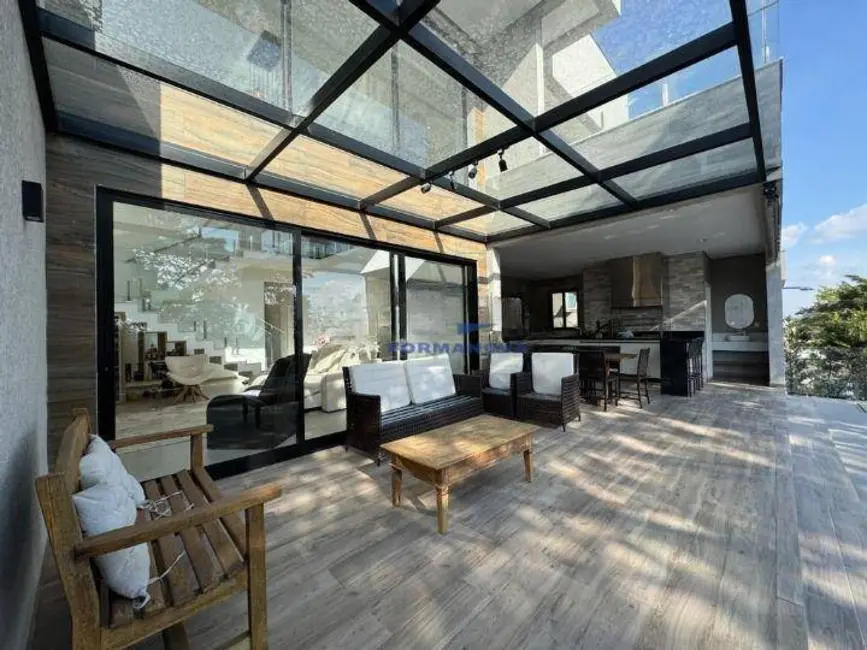 Casa de Condomínio com 4 quartos à venda, 510m2 em Chácara dos Lagos, Carapicuiba - SP - imagem 9 Foto 9 de Casa de Condomínio com 4 quartos à venda, 510m2 em Chácara dos Lagos, Carapicuiba - SP