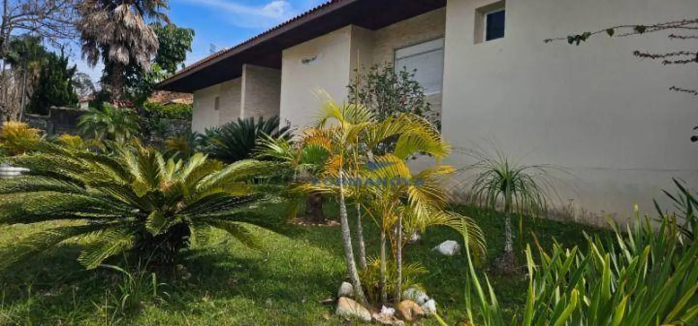 Foto 2 de Casa de Condomínio com 5 quartos à venda, 1200m2 em Jardim do Golf I, Jandira - SP