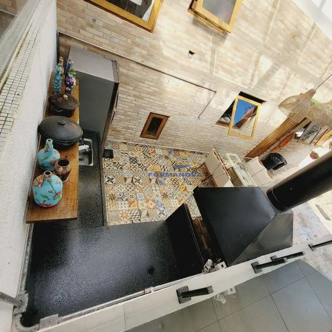 Casa de Condomínio com 3 quartos à venda, 170m2 em Chácara dos Junqueiras, Carapicuiba - SP - imagem 5 Foto 5 de Casa de Condomínio com 3 quartos à venda, 170m2 em Chácara dos Junqueiras, Carapicuiba - SP
