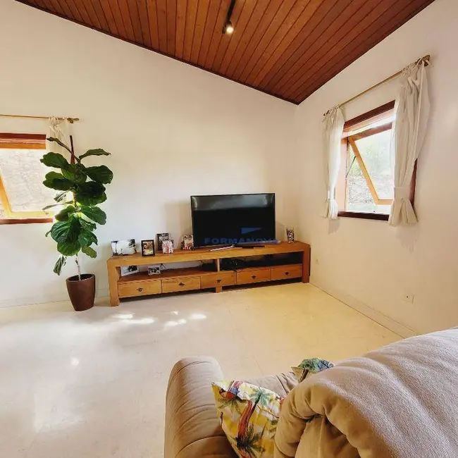 Casa de Condomínio com 3 quartos à venda, 170m2 em Chácara dos Junqueiras, Carapicuiba - SP - imagem 6 Foto 6 de Casa de Condomínio com 3 quartos à venda, 170m2 em Chácara dos Junqueiras, Carapicuiba - SP