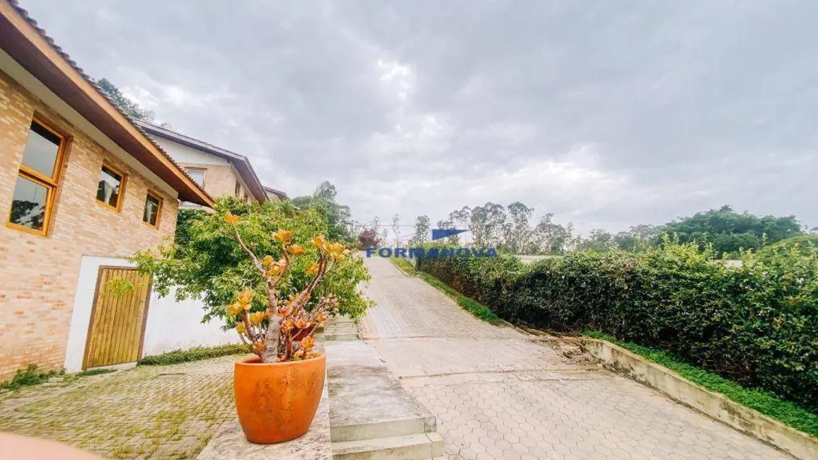 Casa de Condomínio com 3 quartos à venda, 170m2 em Chácara dos Junqueiras, Carapicuiba - SP - imagem 2 Foto 2 de Casa de Condomínio com 3 quartos à venda, 170m2 em Chácara dos Junqueiras, Carapicuiba - SP