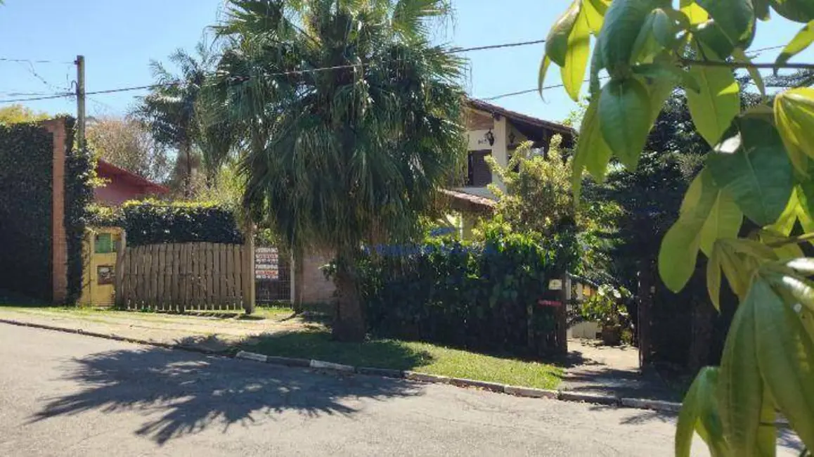 Foto 2 de Casa de Condomínio com 4 quartos à venda e para alugar, 436m2 em Pousada dos Bandeirantes, Carapicuiba - SP