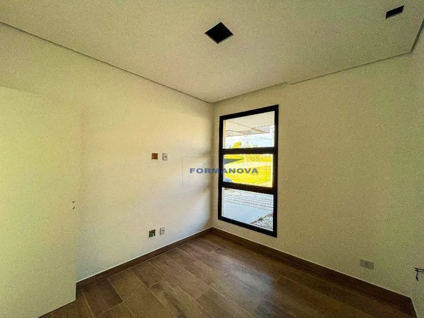 Foto 4 de Casa de Condomínio com 3 quartos à venda, 200m2 em Chácara Real (Caucaia do Alto), Cotia - SP