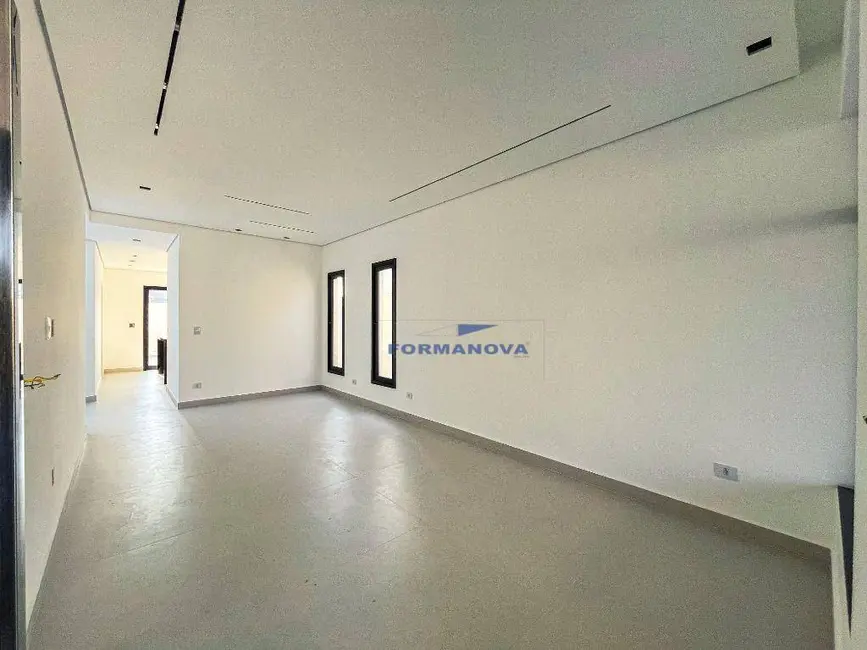 Foto 2 de Casa de Condomínio com 3 quartos à venda, 200m2 em Chácara Real (Caucaia do Alto), Cotia - SP