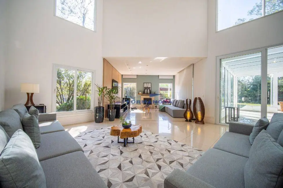 Foto 4 de Casa de Condomínio com 4 quartos à venda, 1515m2 em Residencial Euroville, Carapicuiba - SP