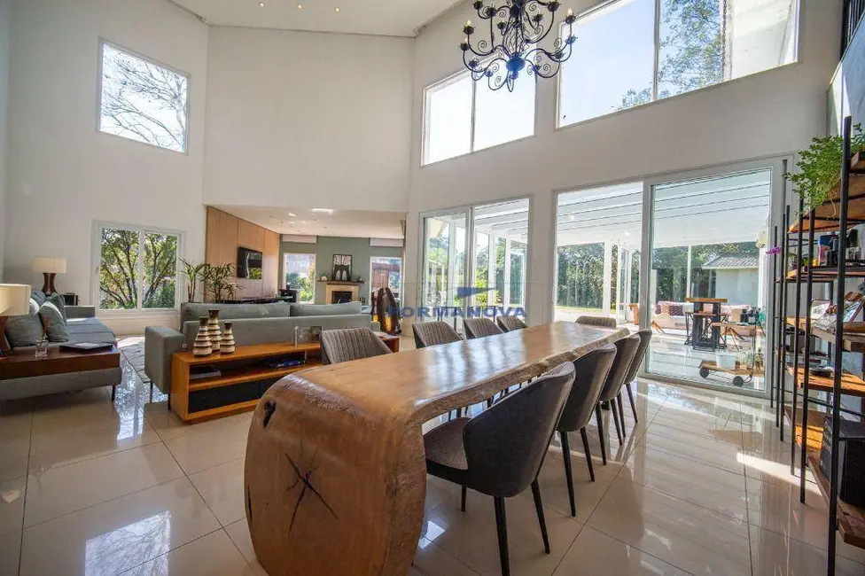 Foto 5 de Casa de Condomínio com 4 quartos à venda, 1515m2 em Residencial Euroville, Carapicuiba - SP