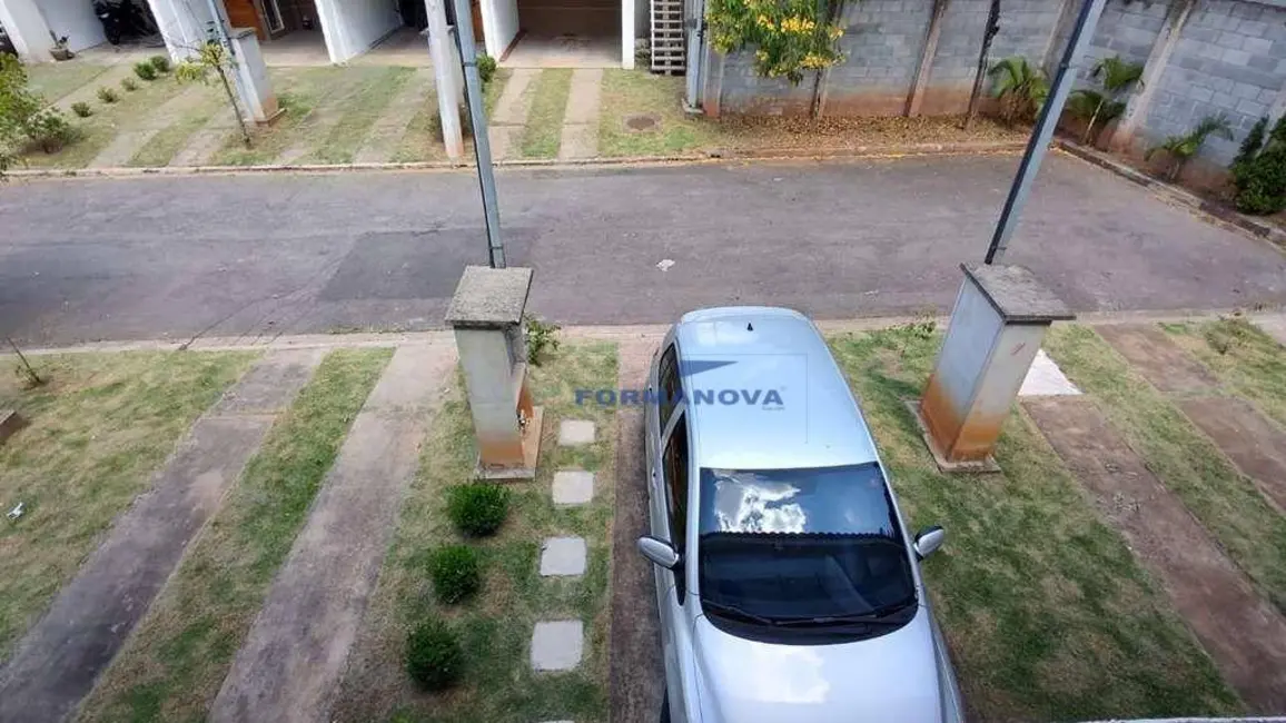 Casa de Condomínio com 2 quartos à venda e para alugar, 84m2 em Jardim Maria Tereza, Cotia - SP - imagem 3 Foto 3 de Casa de Condomínio com 2 quartos à venda e para alugar, 84m2 em Jardim Maria Tereza, Cotia - SP