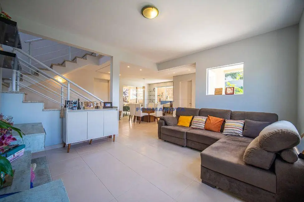 Casa de Condomínio com 4 quartos à venda, 500m2 em Chácara das Paineiras, Carapicuiba - SP - imagem 7 Foto 7 de Casa de Condomínio com 4 quartos à venda, 500m2 em Chácara das Paineiras, Carapicuiba - SP