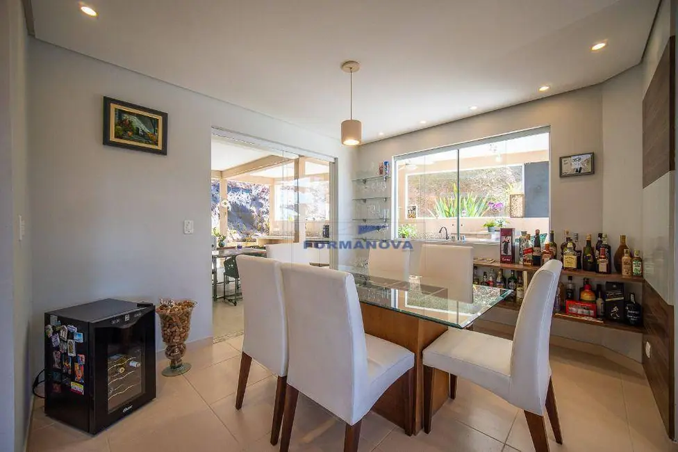 Casa de Condomínio com 4 quartos à venda, 500m2 em Chácara das Paineiras, Carapicuiba - SP - imagem 9 Foto 9 de Casa de Condomínio com 4 quartos à venda, 500m2 em Chácara das Paineiras, Carapicuiba - SP