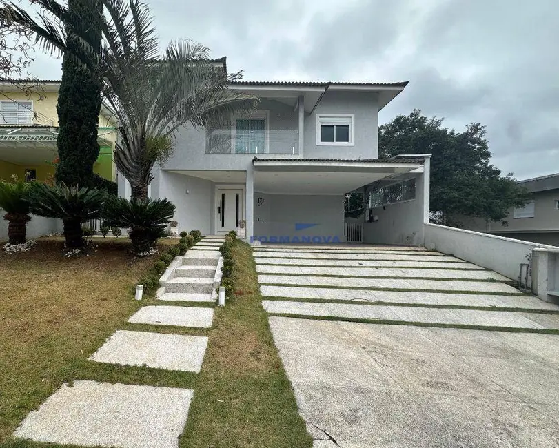 Foto 1 de Casa de Condomínio com 4 quartos à venda e para alugar, 560m2 em Jardim do Golf I, Jandira - SP