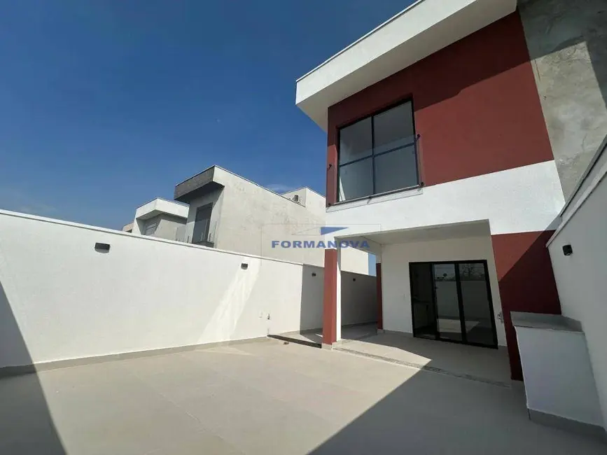 Casa de Condomínio com 3 quartos à venda, 150m2 em Jardim Semiramis, Cotia - SP - imagem 4 Foto 4 de Casa de Condomínio com 3 quartos à venda, 150m2 em Jardim Semiramis, Cotia - SP