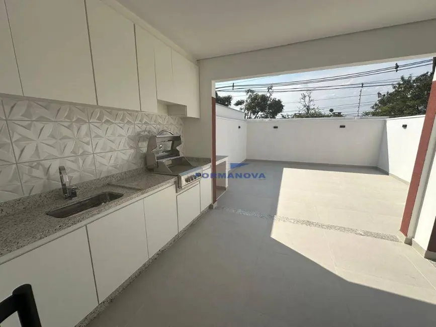 Casa de Condomínio com 3 quartos à venda, 150m2 em Jardim Semiramis, Cotia - SP - imagem 9 Foto 9 de Casa de Condomínio com 3 quartos à venda, 150m2 em Jardim Semiramis, Cotia - SP