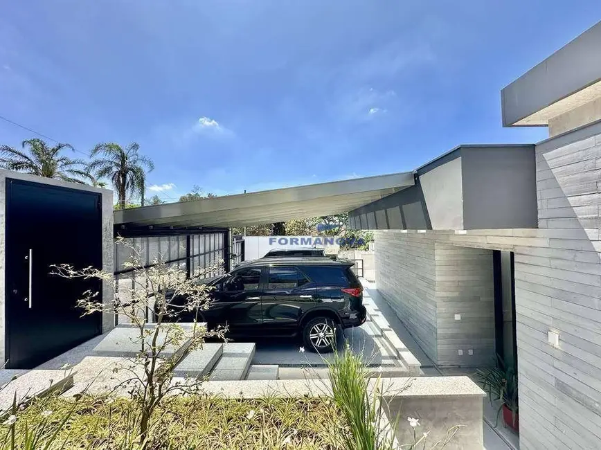 Casa de Condomínio com 7 quartos à venda, 674m2 em Granja Viana, Cotia - SP - imagem 6 Foto 6 de Casa de Condomínio com 7 quartos à venda, 674m2 em Granja Viana, Cotia - SP