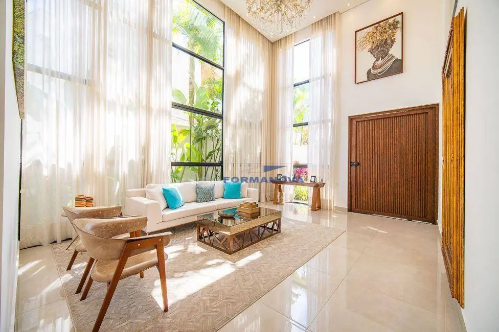 Casa de Condomínio com 4 quartos à venda, 550m2 em São Paulo II, Cotia - SP - imagem 3 Foto 3 de Casa de Condomínio com 4 quartos à venda, 550m2 em São Paulo II, Cotia - SP