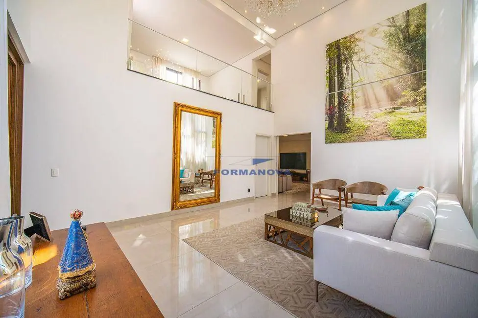 Casa de Condomínio com 4 quartos à venda, 550m2 em São Paulo II, Cotia - SP - imagem 2 Foto 2 de Casa de Condomínio com 4 quartos à venda, 550m2 em São Paulo II, Cotia - SP