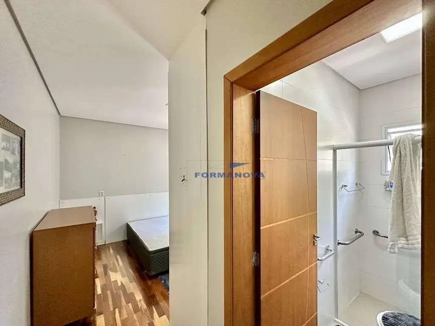 Foto 9 de Casa de Condomínio com 5 quartos à venda, 572m2 em Jardim do Golf I, Jandira - SP