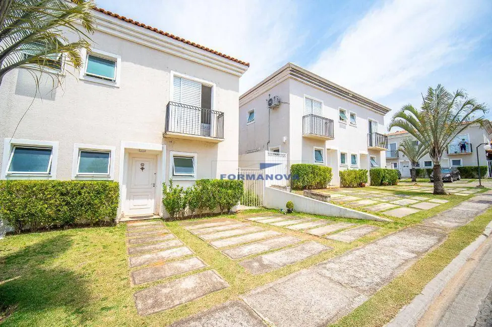 Foto 1 de Casa de Condomínio com 3 quartos à venda, 126m2 em Chácara Quiriri, Carapicuiba - SP