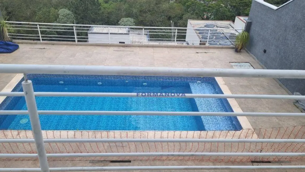 Foto 5 de Casa de Condomínio com 3 quartos à venda e para alugar, 360m2 em Jardim Caiapiá, Cotia - SP