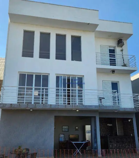 Foto 6 de Casa de Condomínio com 3 quartos à venda e para alugar, 360m2 em Jardim Caiapiá, Cotia - SP