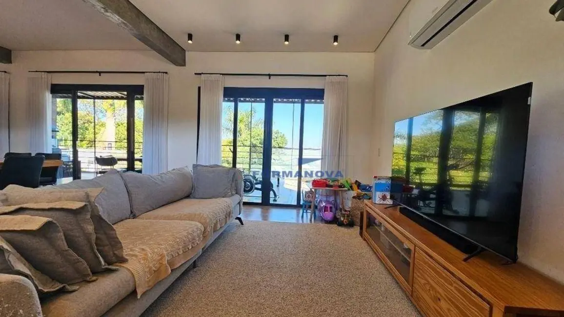 Foto 6 de Casa de Condomínio com 3 quartos à venda, 674m2 em Chácara Moinho Velho, Carapicuiba - SP