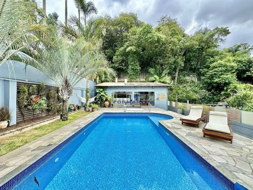 Foto 2 de Casa de Condomínio com 3 quartos à venda, 640m2 em Jardim do Golf I, Jandira - SP
