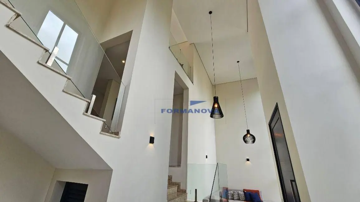 Foto 3 de Casa de Condomínio com 4 quartos à venda, 600m2 em Embu Das Artes - SP