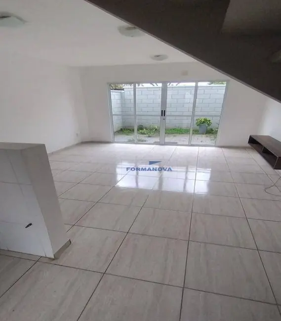 Foto 6 de Casa de Condomínio com 2 quartos para alugar, 100m2 em Cotia - SP