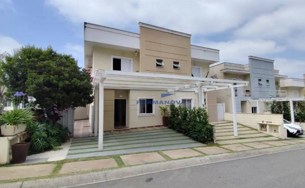 Casa de Condomínio com 3 quartos à venda, 133m2 em Jardim Belizário, Cotia - SP - imagem 1 Foto 1 de Casa de Condomínio com 3 quartos à venda, 133m2 em Jardim Belizário, Cotia - SP